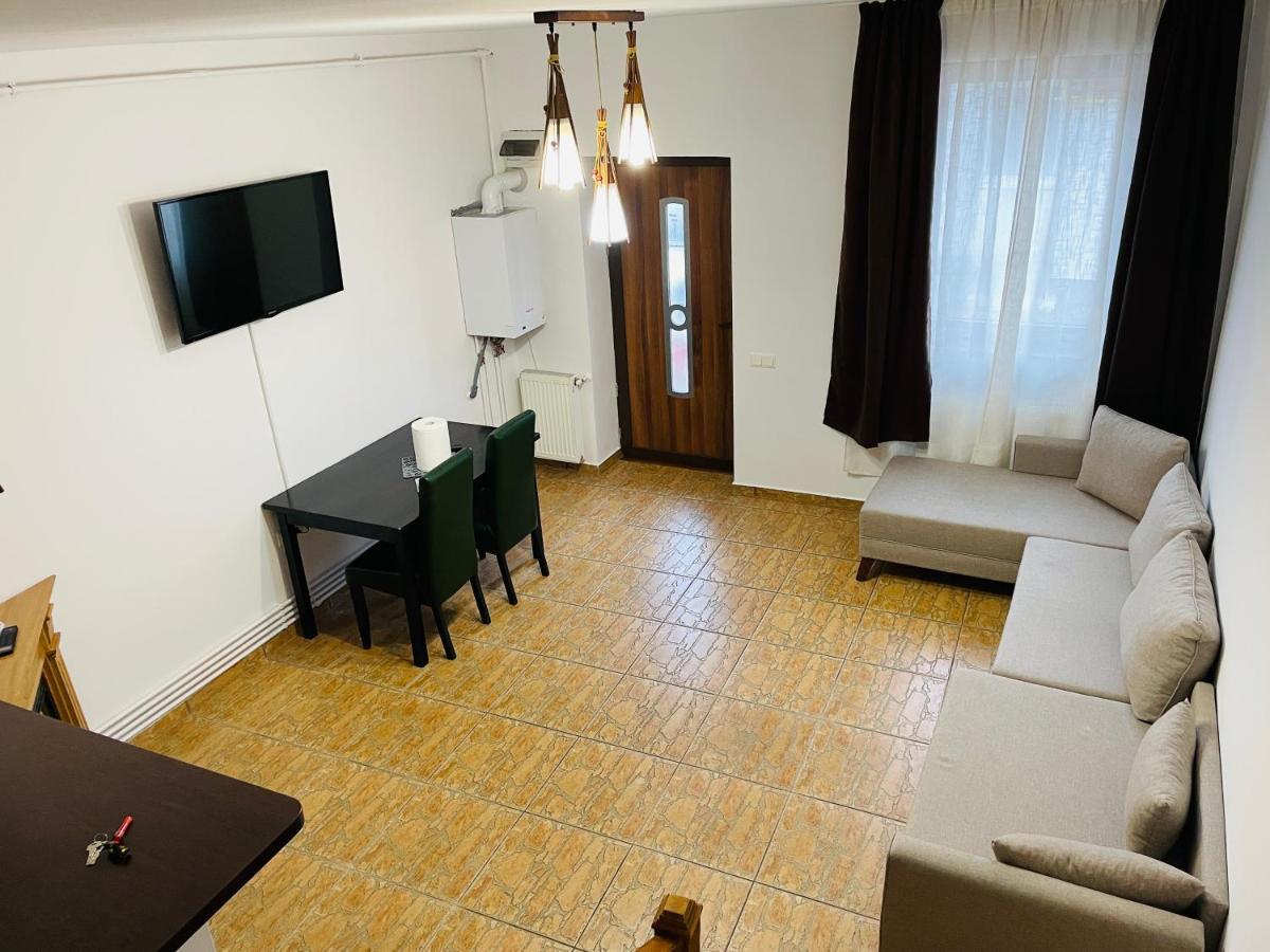 Casa Cu Balcon Apartment Brasov Luaran gambar