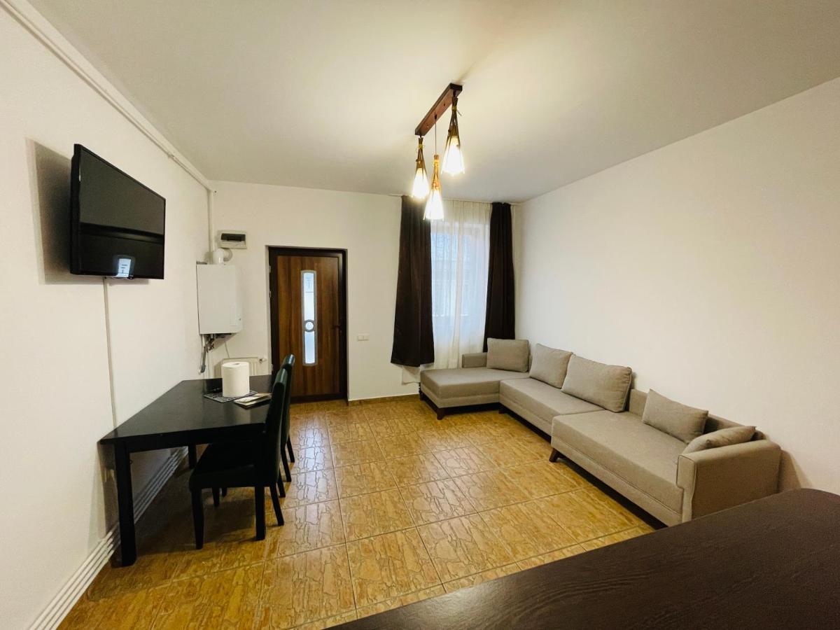 Casa Cu Balcon Apartment Brasov Luaran gambar