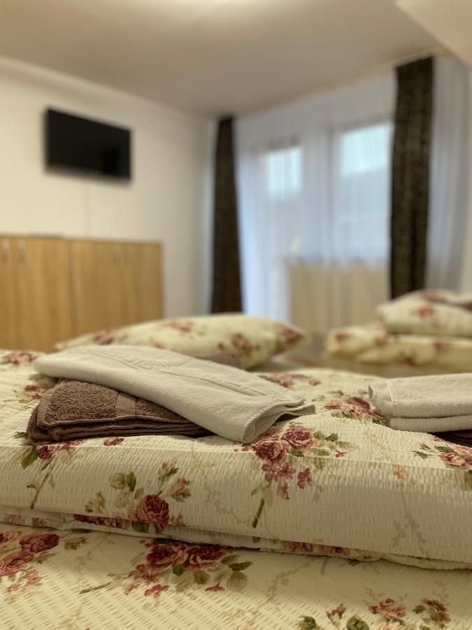Casa Cu Balcon Apartment Brasov Luaran gambar
