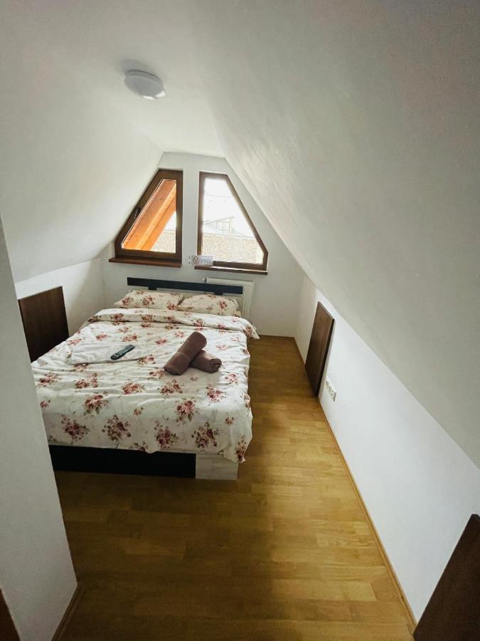 Casa Cu Balcon Apartment Brasov Luaran gambar