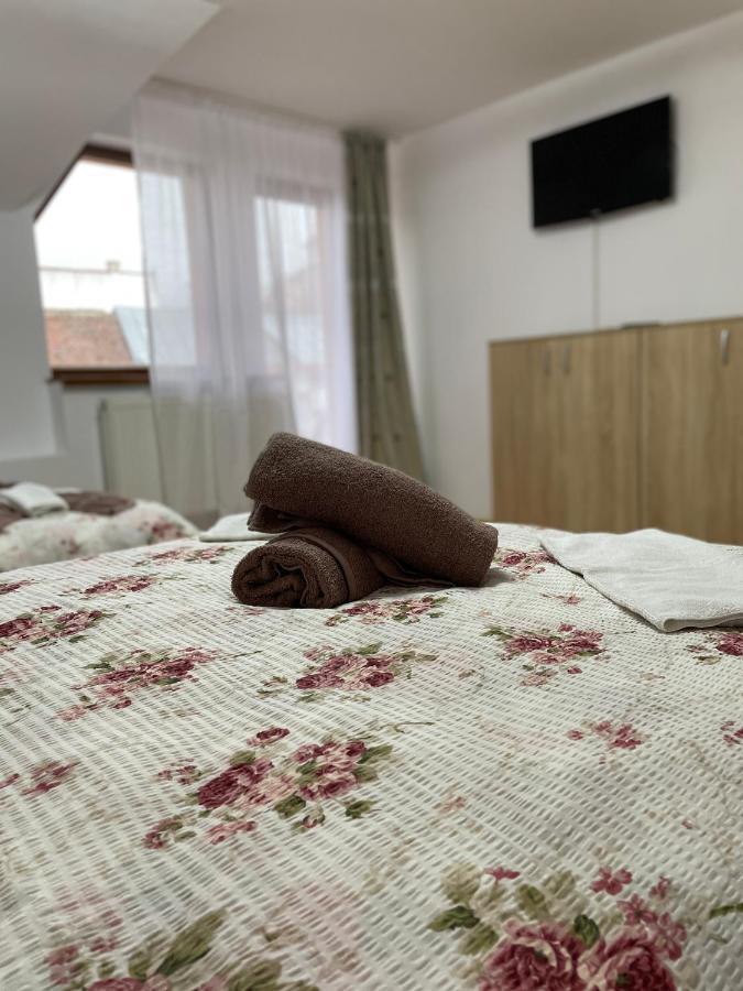 Casa Cu Balcon Apartment Brasov Luaran gambar