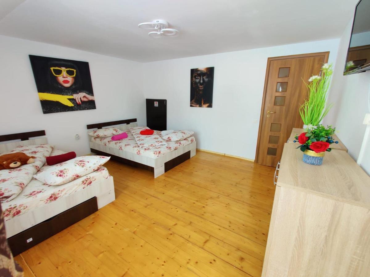 Casa Cu Balcon Apartment Brasov Luaran gambar