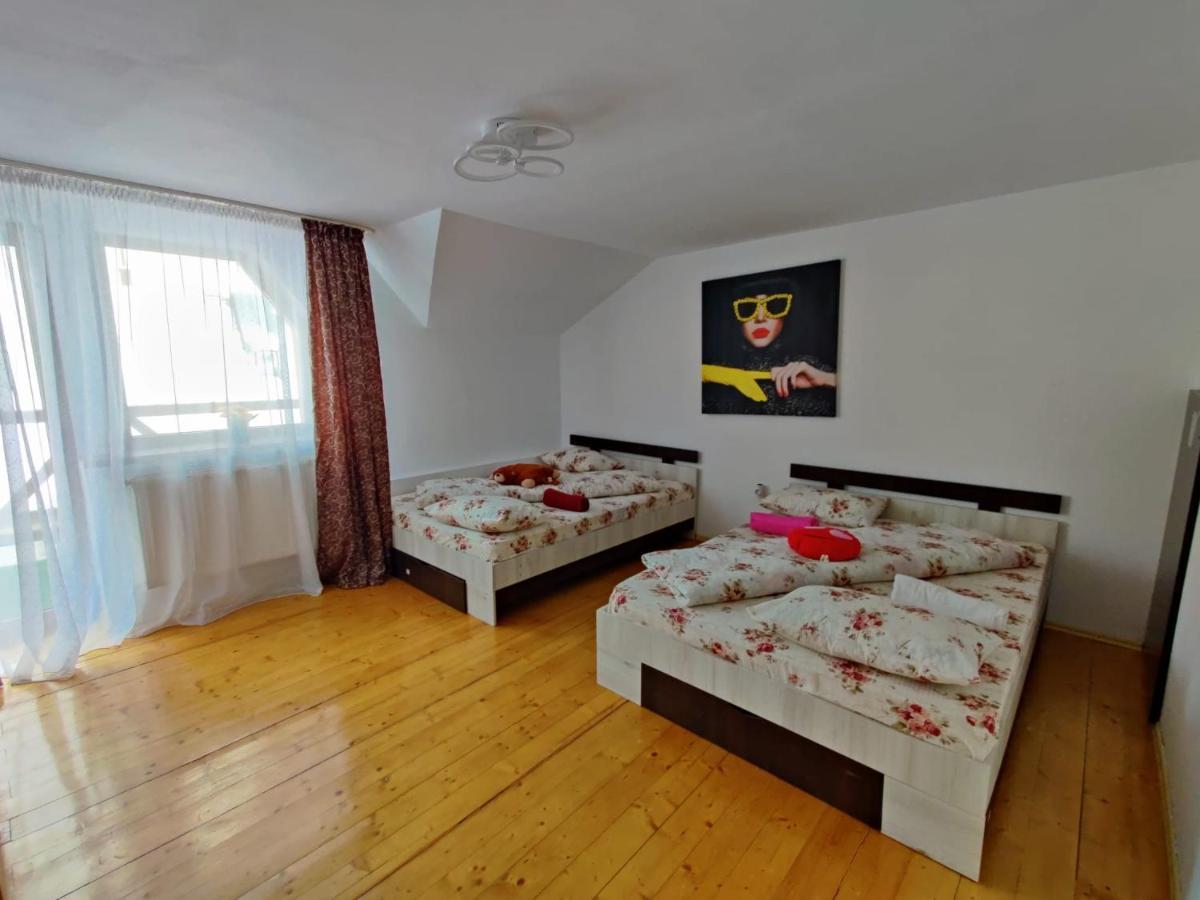Casa Cu Balcon Apartment Brasov Luaran gambar