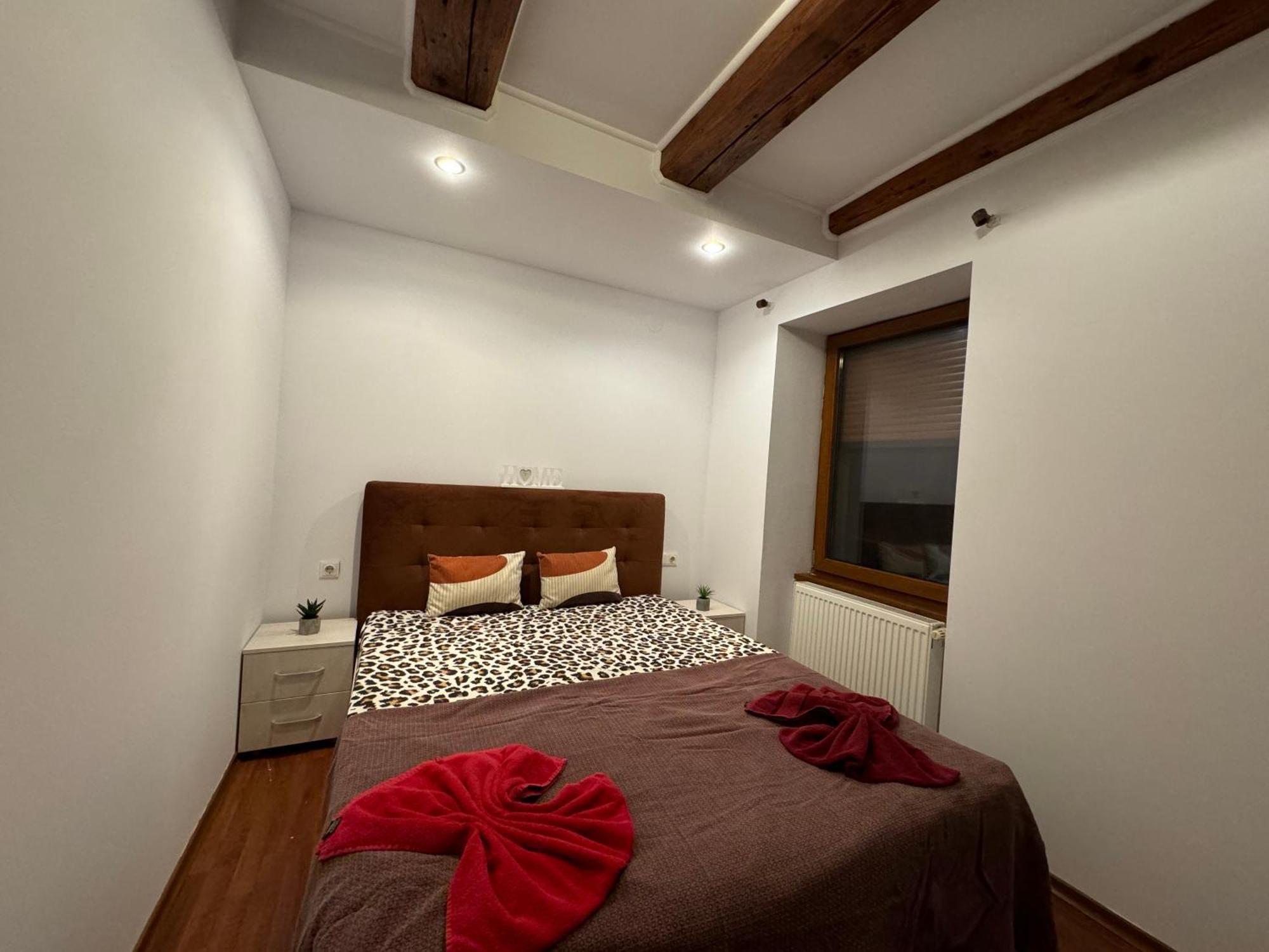 Casa Cu Balcon Apartment Brasov Luaran gambar