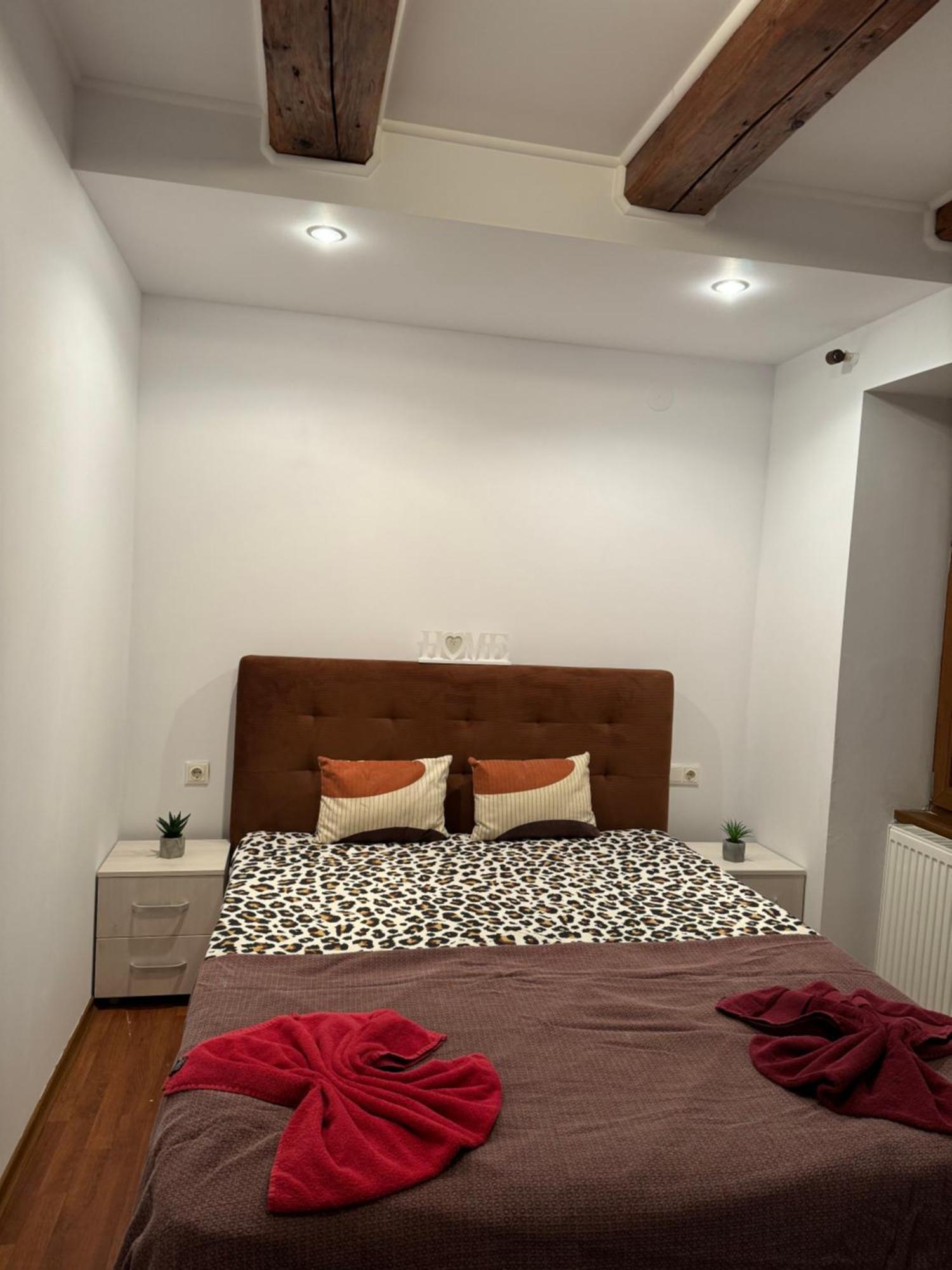 Casa Cu Balcon Apartment Brasov Luaran gambar